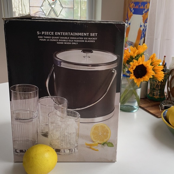 Vintage Ice Bucket w/ Four and Tongs - Picture 11 of 11